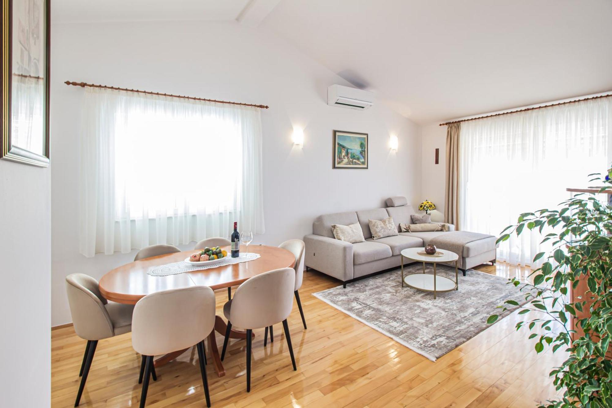 Apartment Anita With Amazing Sea View Макарська Екстер'єр фото