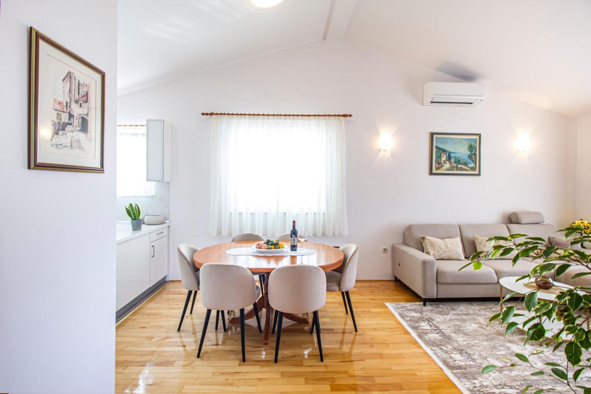 Apartment Anita With Amazing Sea View Макарська Екстер'єр фото