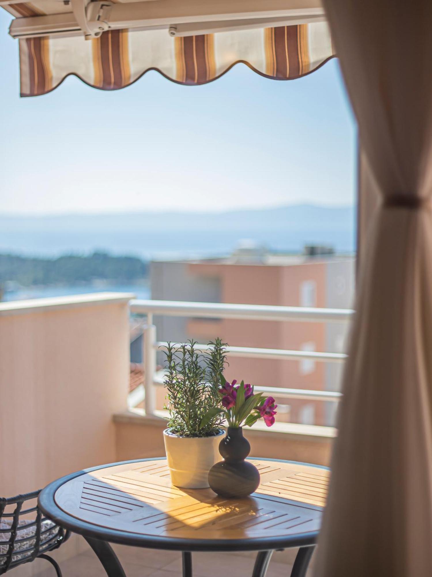 Apartment Anita With Amazing Sea View Макарська Екстер'єр фото