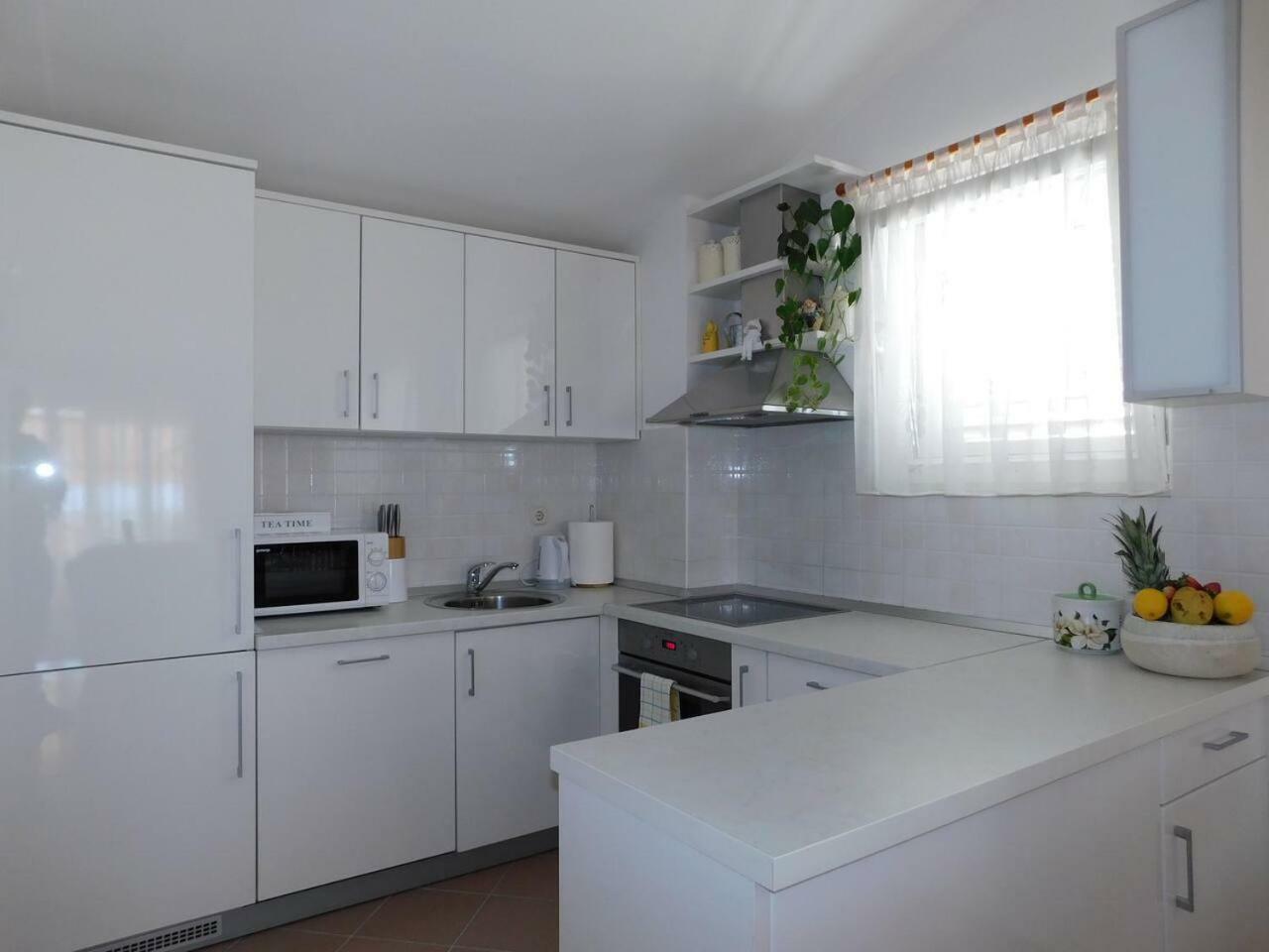 Apartment Anita With Amazing Sea View Макарська Екстер'єр фото